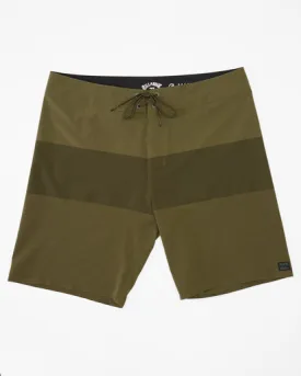 Billabong Tribong Airlite Boardshorts