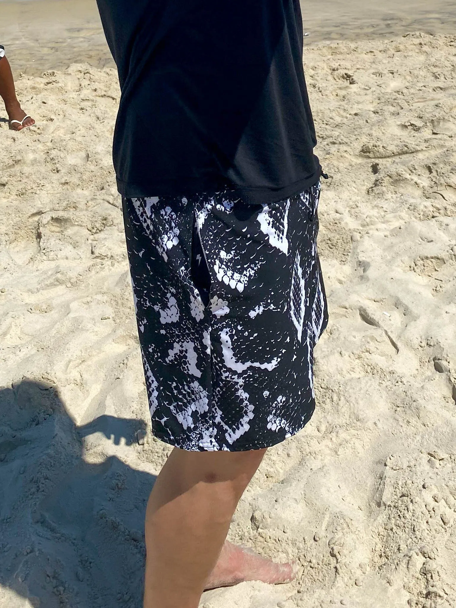 Black And White Snake Skin 6" Swim Trunks