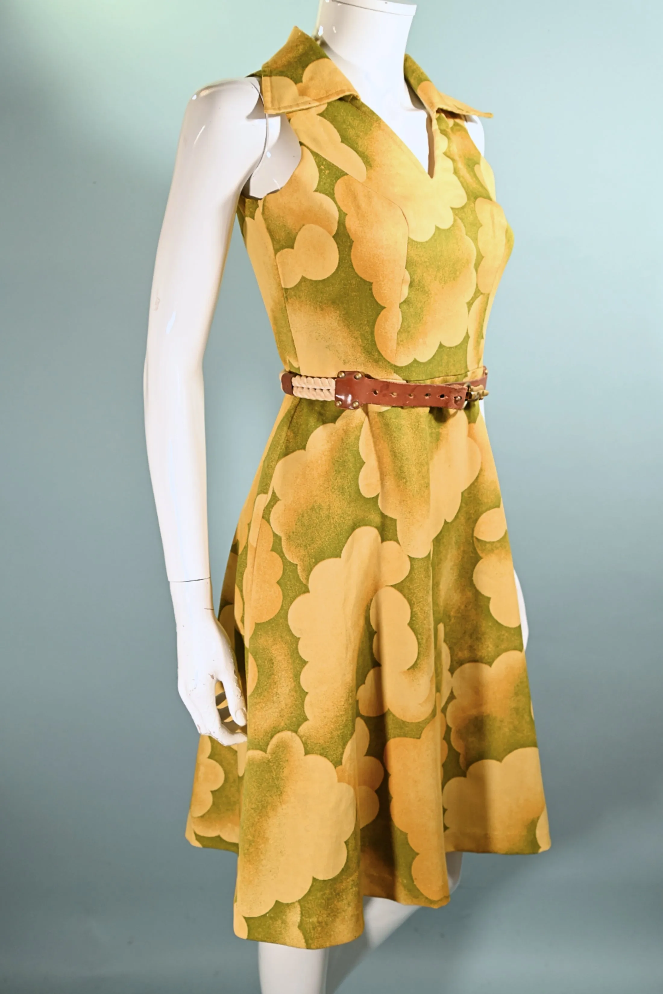 Vintage 60s Cloud Print Dress, 70s Sleeveless Summer Dress M